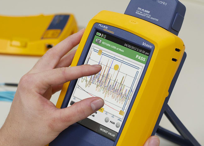 Fiber cable testing with DSX 8000 Fiber optic cable testing using Fluke DSX 8000